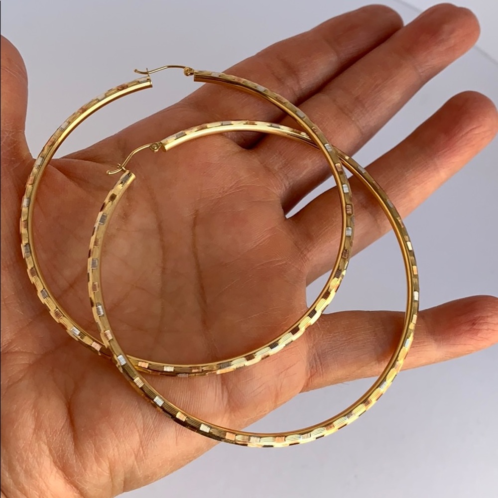 New 14k Tri color Gold 2 3/4” inches 3mm Hoop Earring - Picture 5 of 8